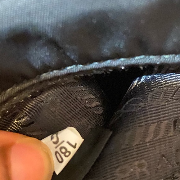 Prada Nylon re-edition bag ❤️❤️ (SOLD) ❤️❤️ - Picture 12 of 16